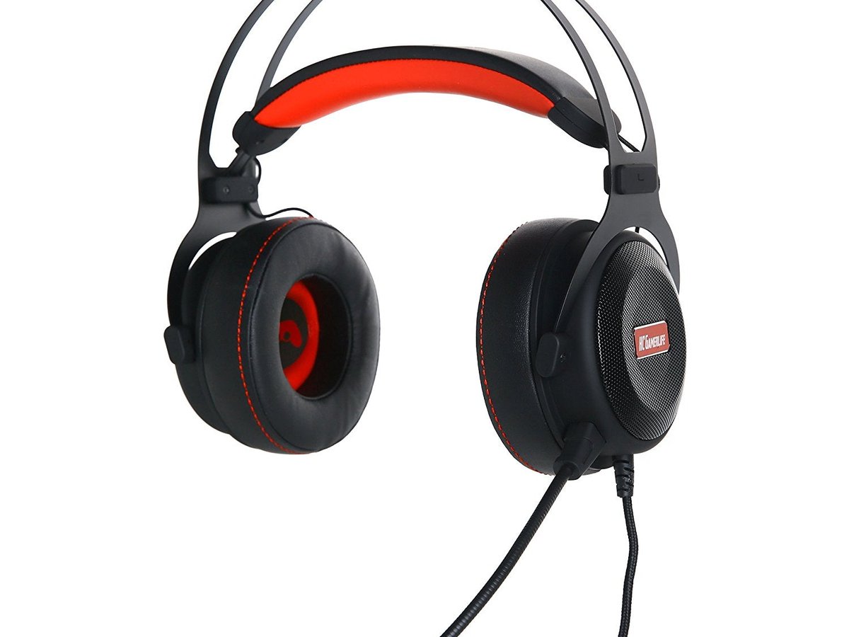 How to choose and wear a headset with glasses